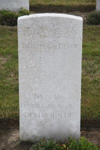 Les Baraques Military Cemetery Sangatte - Wang Hsiu Fang, 